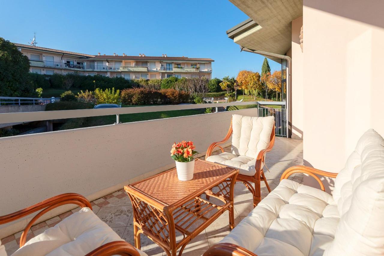 Kristall Lago 233 Apartment By Wonderful Italy Desenzano del Garda Exterior foto